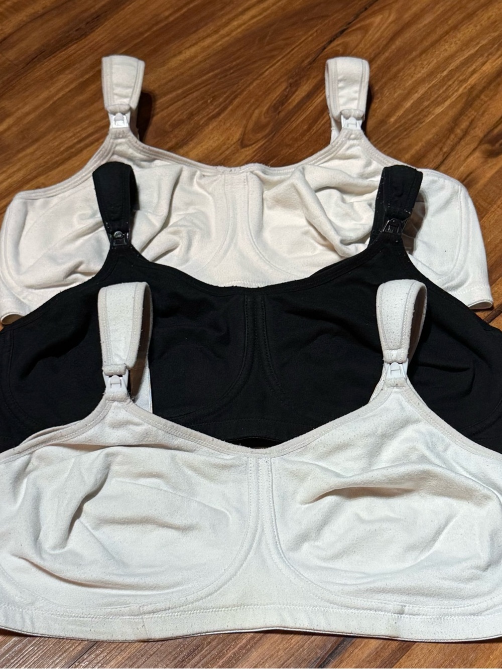 3pc Leading Lady Vivien Wireless Nursing Sports Bras 40DD (1 Black, 2 White)
